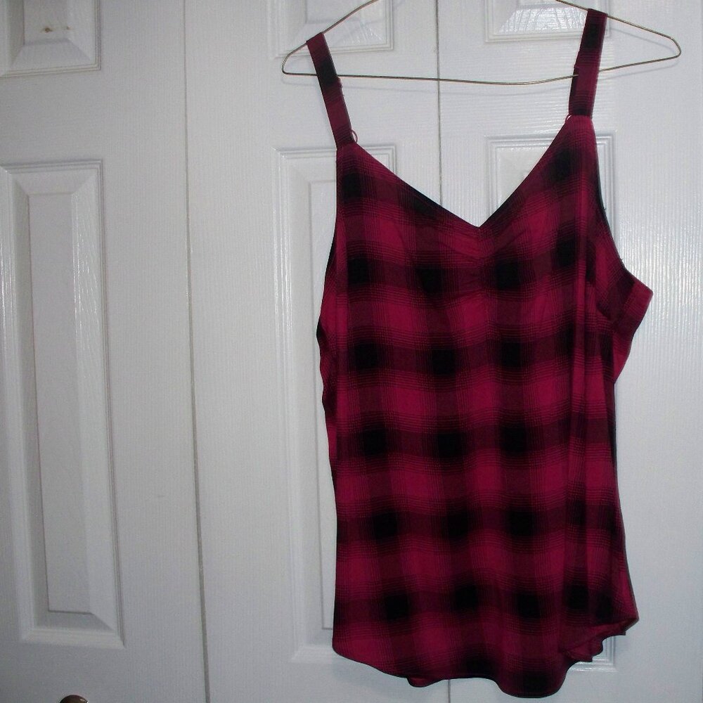 torrid Tank Top - Picture 3 of 3